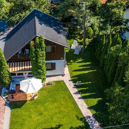 Villa Lakeside Wood