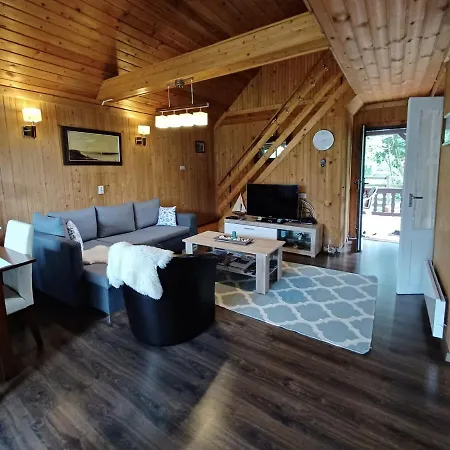 Villa Lakeside Wood